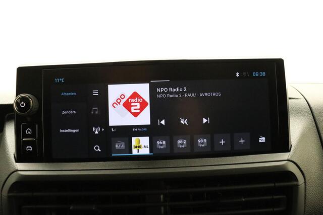 Citroen JUMPY 2.0 BlueHDI 145 S&S L3 | NIEUW | Houten laadruimte afwerking | Trekhaak | Navigatie | Apple Carplay | Parkeersensoren | Luxe tussenwand | 3-zits
