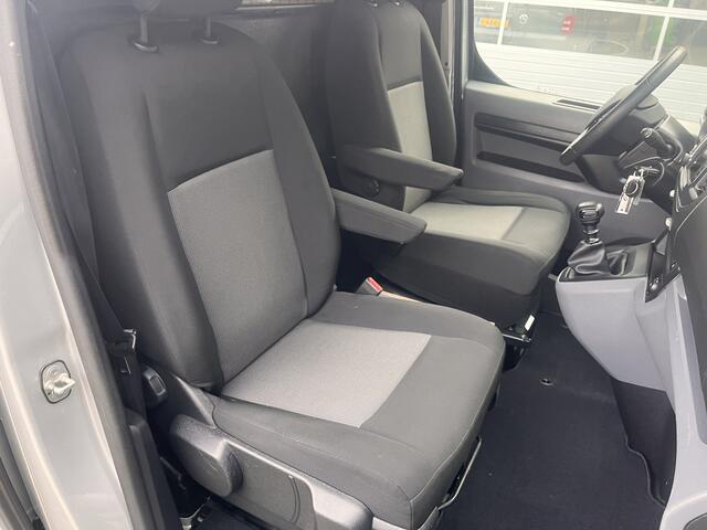Citroen JUMPY 1.6 BlueHDI 115pk Btw en Bpm vrij Airco Cruise control Schuifdeur Navigatie Telefoonvoorbereiding Parkeersensoren achter Apple carplay Euro 6 Navigatiesysteem 2-Persoons Bestel