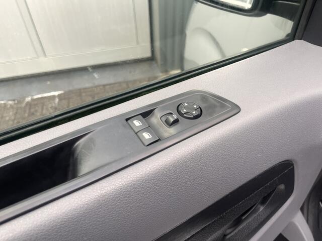 Citroen JUMPY 1.6 BlueHDI 115pk Btw en Bpm vrij Airco Cruise control Schuifdeur Navigatie Telefoonvoorbereiding Parkeersensoren achter Apple carplay Euro 6 Navigatiesysteem 2-Persoons Bestel