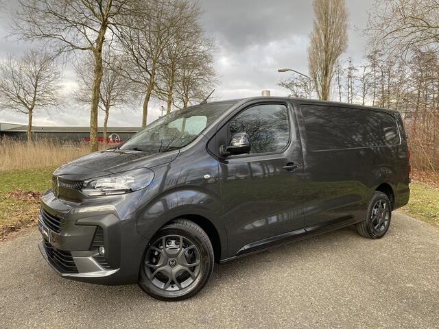 Citroen JUMPY L3 2.0 BlueHDi 180pk EAT8 AUTOMAAT | GEEN BPM | Doorlaadluik | Multifunctionele bank voorpassagiers | NAVI | Multimedia | Apple Carplay | Android Auto | Achteruitrijcamera | Parkeersensoren achter | Digitale cockpit | Elektrisch inklapbare spiegels | Mist