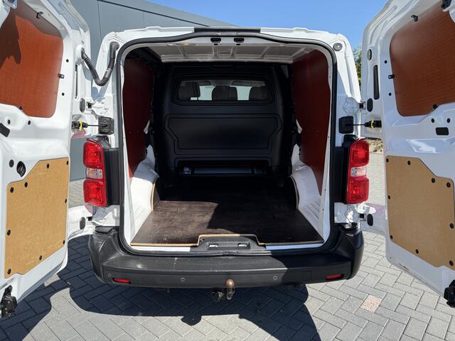 Citroen JUMPY 2.0 BlueHDI 123 PK / L3H1 / DUBBELE CABINE 6-PERS / 2.5 TONS TREKHAAK / AIRCO / CRUISE / NAVI / CARPLAY