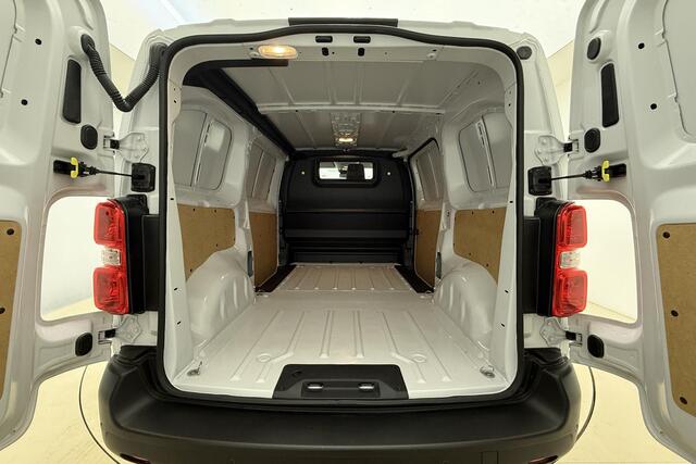 Citroen JUMPY 1.5 BlueHDI 120 S&S L2 | Demo | Navigatie | Camera achter | 3 zitplaatsen | Parkeersensoren achter | Cruise control