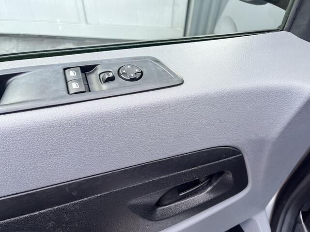 Citroen JUMPY 1.5 BlueHDi 120 XL Marge BTW en BPM vrij!! Airco Cruise controle Trekhaak 2500kg Navigatiesysteem Personenvervoer 9-Persoons Parkeerhulp achter Apple carplay 1e eigenaar Euro 6 Bpm en Btw vrij voor particulier