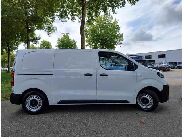 Citroen JUMPY L2 1.5 BlueHDI 120pk | BPM vrij | NAVI | Multimedia | Apple Carplay | Android Auto | Digital cockpit | Achteruitrijcamera | Parkeersensoren voor- en achter | Dode hoek detectie | Digital cockpit | Stuurwielbediening | Elektrisch inklapbare spiegels | Mis