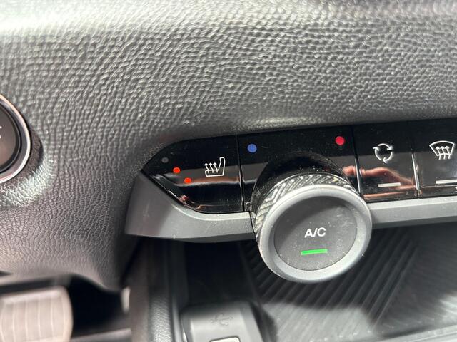 Citroen ë-C4 Shine Pack Business 50 kWh | Rijklaar geleverd, 12 maanden BOVAG garantie! |