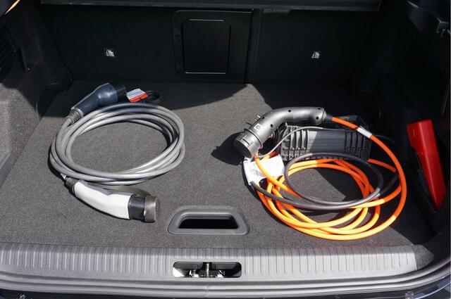 Citroen ë-C4 Shine 50kWh SOH 95% 360 Camera