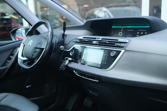 Citroen ë-C4 Grand SpaceTourer e-THP165 Shine Automaat-6 Trekhaak | Pano Dak | Apple Carplay/Android Auto | Camera & Sensoren | Stoelverwarming