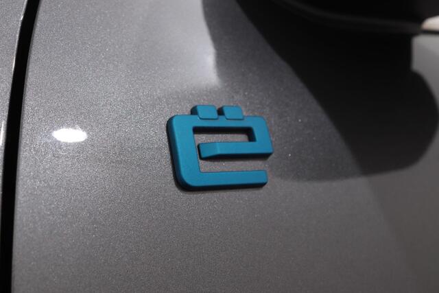 Citroen ë-C4 SHINE 50 KWH 3-FASE NIEUW! | Panoramadak | Massage | Leer