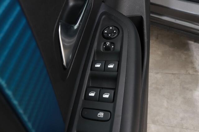 Citroen ë-C4 SHINE 50 KWH 3-FASE NIEUW! | Panoramadak | Massage | Leer