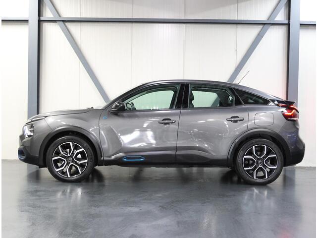 Citroen ë-C4 Feel Edition 50 kWh 136PK | AppleCarPlay/AndroidAuto | Navigatie | Camera | Head Up Display | Led Koplampen | Licht Metalen Velgen 18"| Stof/Kunstlederen Bekleding | Isofix |