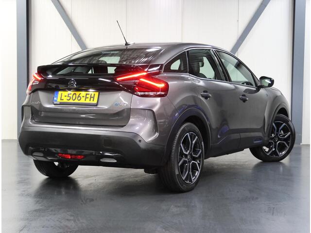 Citroen ë-C4 Feel Edition 50 kWh 136PK | AppleCarPlay/AndroidAuto | Navigatie | Camera | Head Up Display | Led Koplampen | Licht Metalen Velgen 18"| Stof/Kunstlederen Bekleding | Isofix |