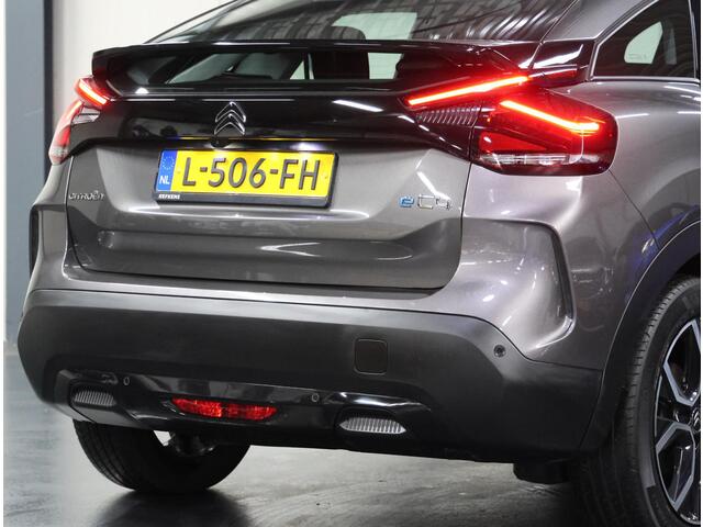 Citroen ë-C4 Feel Edition 50 kWh 136PK | AppleCarPlay/AndroidAuto | Navigatie | Camera | Head Up Display | Led Koplampen | Licht Metalen Velgen 18"| Stof/Kunstlederen Bekleding | Isofix |