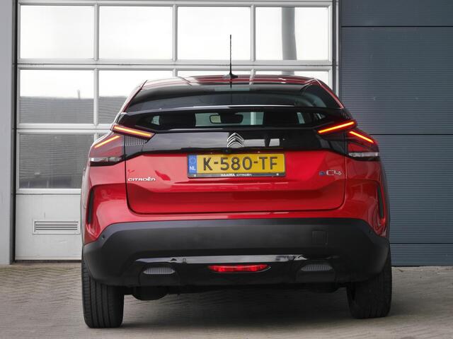 Citroen ë-C4 Feel Edition 50 kWh | Stoel en stuurverwarming | Head up display | Navigatie | Climate control | 18 inch lichtmetalen velgen | Achteruitrijcamera | Verwarmde voorruit