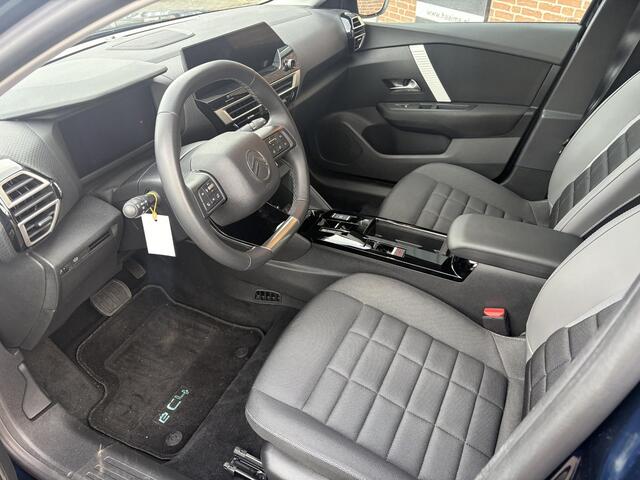 Citroen ë-C4 Business 156pk Extended range 54 kWh | Navigatie | Comfortstoelen | Comfort vering | Camera | Climate Control | Stoelverwarming | Voorruitverwarming | Keyless Entry & Start | Apple Carplay - Android Auto