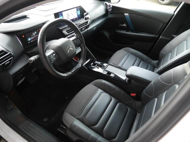 Citroen ë-C4 Shine 50 kWh | Head up display | Adaptieve cruise control | Achteruitrijcamera | Climate control | 18 inch Lichtmetalen velgen | Extra getint glas