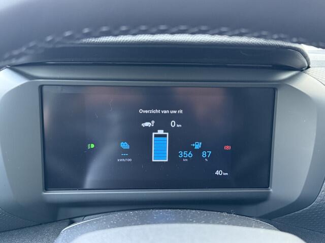 Citroen ë-C4 Business 156pk Extended range 54 kWh I NAVIGATIE I PARKEERSENSOREN VOOR & ACHTER I ACHTERUITRIJCAMERA I STOELVERWARMING + VERWARMDE VOORRUIT I