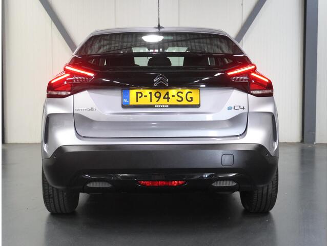 Citroen ë-C4 Live 50 kWh | 1ste eigenaar | ACCURAPPORT 92% | AppleCarplay/Android Auto | Climate Control | Cruise Control | FASE 3 | Parkeersensoren | Isofix | Armsteun | Parkeersensoren |