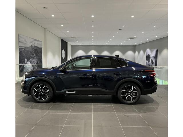 Citroen ë-C4 X ë-Series 54 kWh | 180 graden camera | Parkeersensoren | Navigatie | Apple/Android Carplay | Massage stoelen |