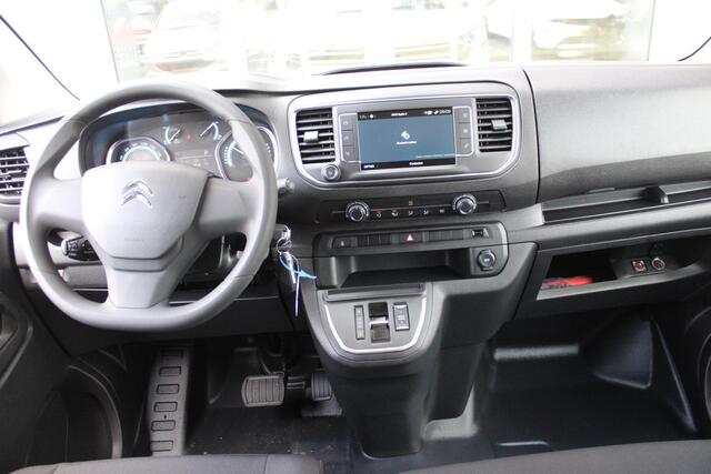 Citroen ë-Jumpy L3 136PK AUTOMAAT DC 75 kWh | DUBBELE CABINE | NAVIGATIE 10" TOUCHSCREEN | APPLE CARPLAY/ANDROID AUTO | ACHTERUITRIJ CAMERA | CRUISE CONTROL | 6-ZITS | REGEN/LICHT SENSOR | DAB+ RADIO | NIEUWE BUS! |