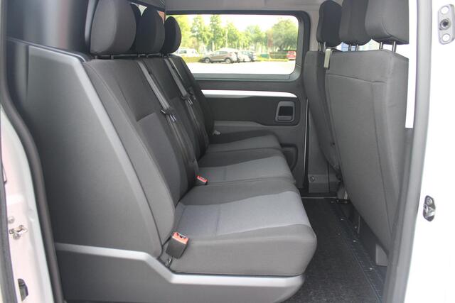 Citroen ë-Jumpy L3 136PK AUTOMAAT DC 75 kWh | DUBBELE CABINE | NAVIGATIE 10" TOUCHSCREEN | APPLE CARPLAY/ANDROID AUTO | ACHTERUITRIJ CAMERA | CRUISE CONTROL | 6-ZITS | REGEN/LICHT SENSOR | DAB+ RADIO | NIEUWE BUS! |