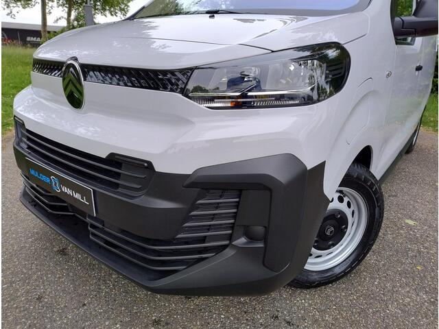 Citroen ë-Jumpy L2 75 kWh 136pk AUTOMAAT | 354 KM WLTP | Airco | Cruise control | Bluetooth radio | Audiobediening stuurwiel | Multimedia | NAVI | Android Auto | Achteruitrijcamera | Parkeersensoren voor en achter | Dode hoek detectie | Bestuurdersstoel comfort | Bank v