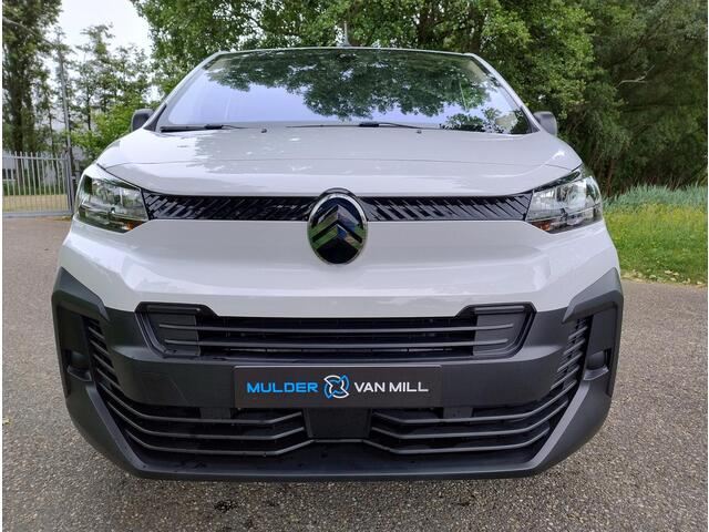 Citroen ë-Jumpy L2 75 kWh 136pk AUTOMAAT | 354 KM WLTP | Airco | Cruise control | Bluetooth radio | Audiobediening stuurwiel | Multimedia | NAVI | Android Auto | Achteruitrijcamera | Parkeersensoren voor en achter | Dode hoek detectie | Bestuurdersstoel comfort | Bank v