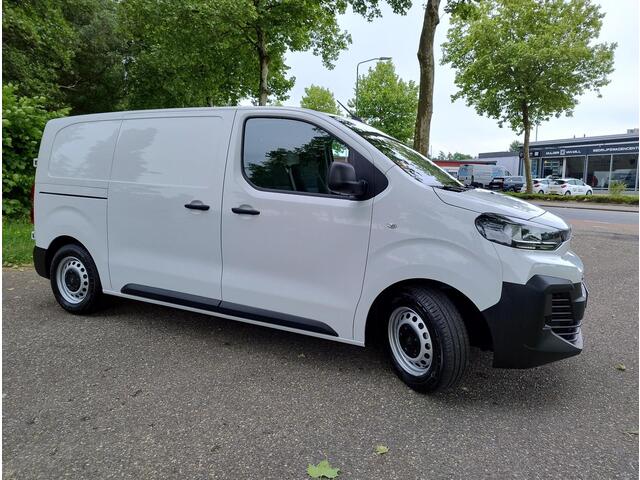 Citroen ë-Jumpy L2 75 kWh 136pk AUTOMAAT | 354 KM WLTP | Airco | Cruise control | Bluetooth radio | Audiobediening stuurwiel | Multimedia | NAVI | Android Auto | Achteruitrijcamera | Parkeersensoren voor en achter | Dode hoek detectie | Bestuurdersstoel comfort | Bank v