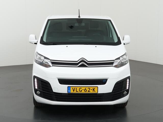 Citroen ë-Jumpy Club M | 75 kWh | 315 KM WLTP ACTIERADIUS | Navigatiesysteem | Parkeercamera | Cruise Control | 3-zits |