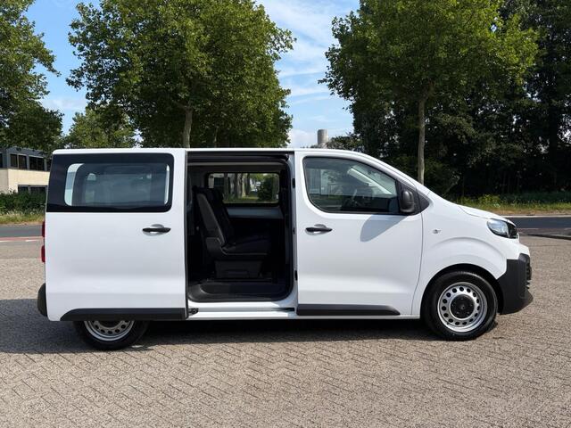 Citroen ë-Jumpy Combi L2 75kWh 136pk | 8 jaar garantie | 2,9% financial lease | 9-persoons | Achterklep | Airco | Bluetooth radio | Cruise control | Bestuurdersstoel comfort met armsteun | van ¤60.196 voor ¤46.308 incl. BTW rijklaar | TAXI ombouw mogelijk