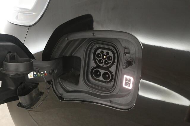 Citroen ë-Jumpy 75 kWh L2H1 | Snelladen | SOH 90% | Airco | Cruise | Camera | Carplay | 2xSchuifdeur | 3 Zits | Trekhaak