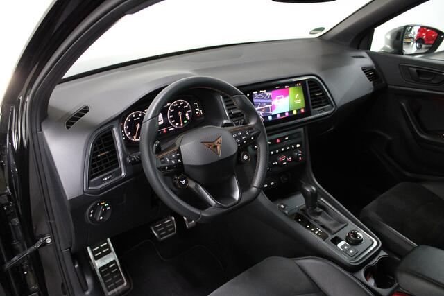 Cupra Ateca 2.0 TSI 4DRIVE Limited Edition / Akrapovic / Pano. / Brembo / 360 Camera /