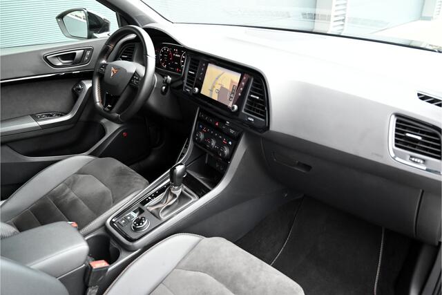 Cupra Ateca 2.0 TSI 4DRIVE 300 PK / PANO / BEATS / LED / 360 CAMERA / ACC / SFEERVERLICHTING / CRYSTAL BLACK