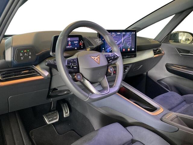 Cupra Born 58 kWh e-Boost 230pk / 20 inch velgen / Warmtepomp / Panoramic sunroof / head-up display