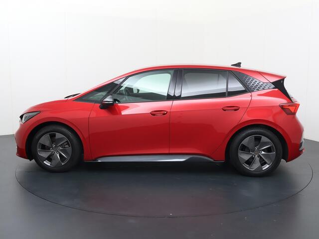 Cupra Born Essential 62 kWh | 204 PK | Lichtmetalen velgen 18" | Apple CarPlay / Android Auto | LED verlichting |