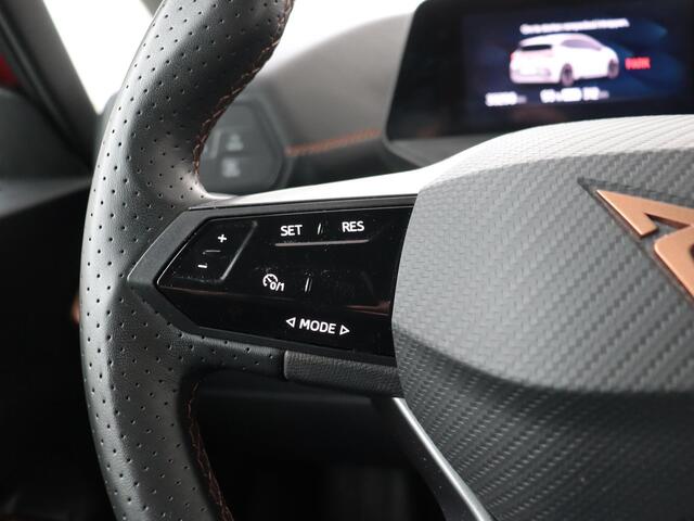 Cupra Born Essential 62 kWh | 204 PK | Lichtmetalen velgen 18" | Apple CarPlay / Android Auto | LED verlichting |