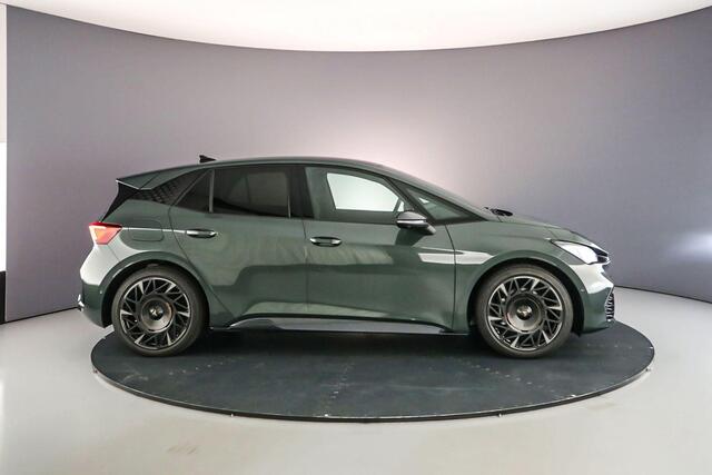 Cupra Born VZ 326pk Automaat Panoramadak, Adaptive cruise control, Navigatie, Head up display, 360 camera, Achteruitrijcamera, Stoelverwarming, LED verlichting