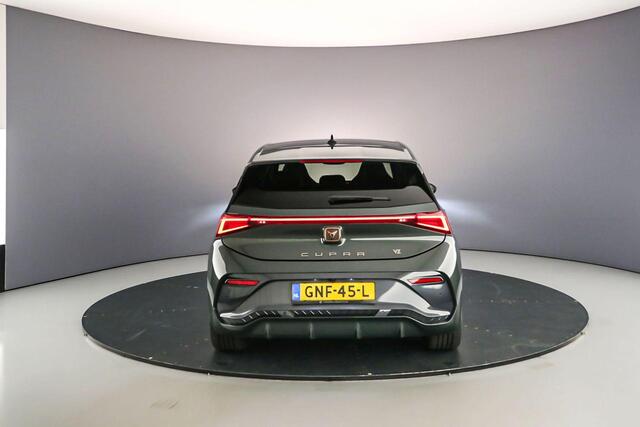 Cupra Born VZ 326pk Automaat Panoramadak, Adaptive cruise control, Navigatie, Head up display, 360 camera, Achteruitrijcamera, Stoelverwarming, LED verlichting