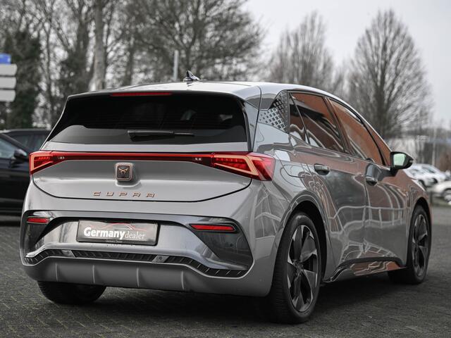 Cupra Born Performance 204pk 62kWh Warmtepomp 19-Inch E-Sound Adapt.Demping Mondsteingrey!!