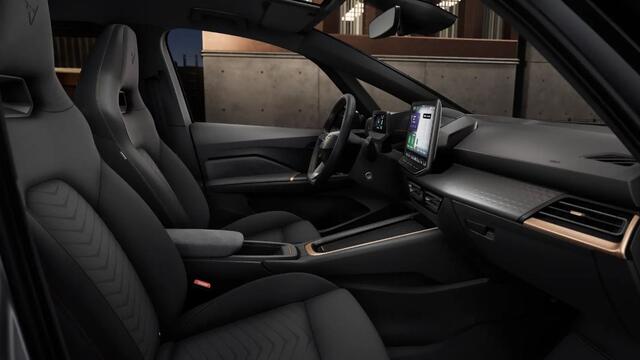 Cupra Born Business 63 kWh / Achteruitrijcamera / Navigatie / Parkeersensoren