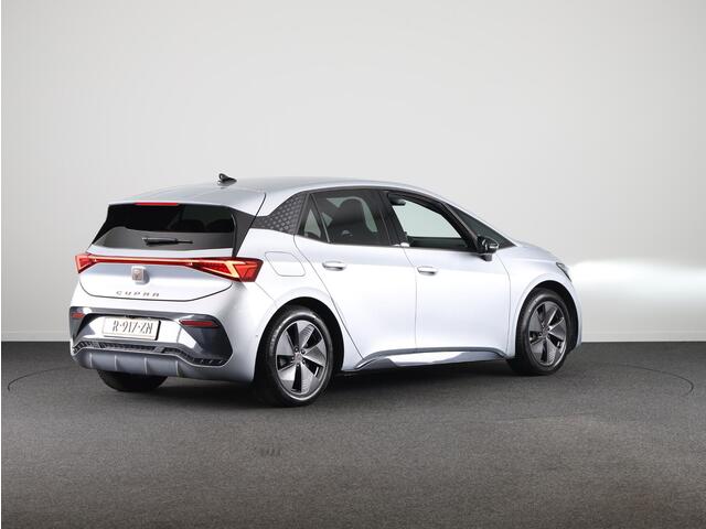 Cupra Born Business 62 kWh 204 pk | Navigatie | Parkeersensoren (Park assist) | Achteruitrijcamera | Adaptieve cruise control | LED koplampen |
