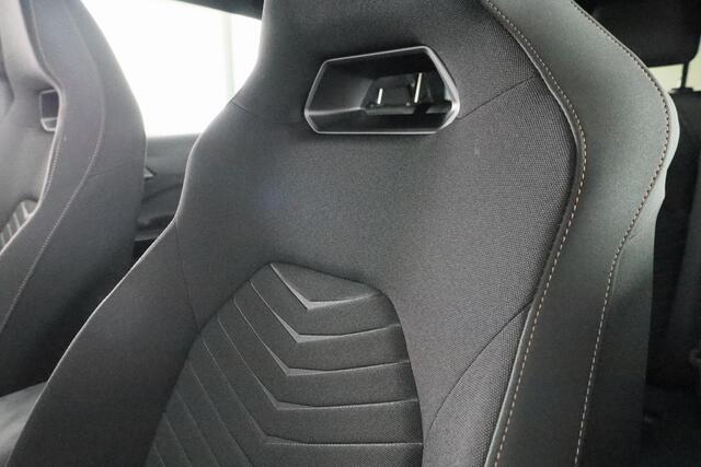 Cupra Born Business 62 kWh 204 pk | Navigatie | Parkeersensoren (Park assist) | Achteruitrijcamera | Adaptieve cruise control | LED koplampen |