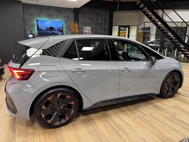 Cupra Born Copper Edition 82 kWh UNIEK!! 550 km (WLPT) Nieuwstaat BTW Auto