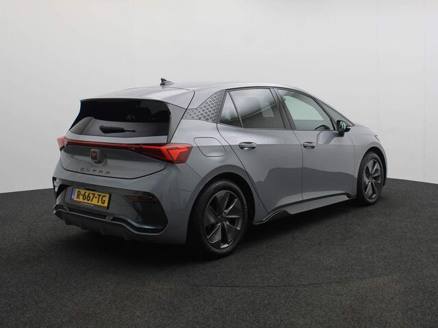 Cupra Born Business 204pk Automaat Adaptive cruise control, Navigatie, Achteruitrijcamera, LED verlichting, Parkeersensoren, App connect, Airco, DAB, Radio, Stuurwiel verwarmd