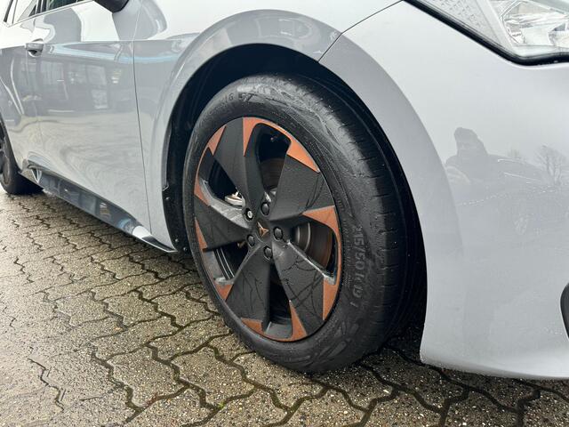 Cupra Born Adrenaline One 62 kWh navi, cruise, stoelverw, parkeerhulp
