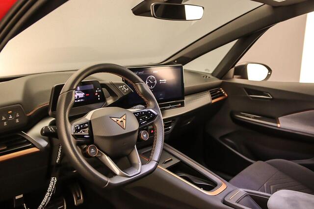 Cupra Born Adrenaline 230pk Automaat Adaptive cruise control, Navigatie, Achteruitrijcamera, Beats audio, Parkeersensoren, LED verlichting, App connect, Stoelverwarming