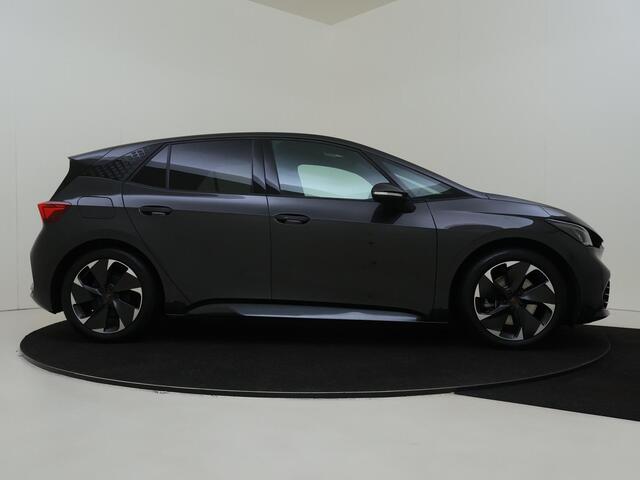 Cupra Born Adrenaline 62 kWh | BEATS Audio | Achteruitrijcamera | Keyless | Stoel-stuurverwarming | Navigatie | Voorklimatisering | Sfeerverlichting |