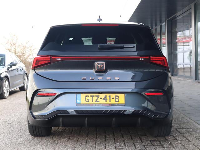 Cupra Born Performance 62 kWh 231PK | 360 Camera | Adaptieve Cruise Control | BEATS Audio | Stuur- & Stoelverwarming |