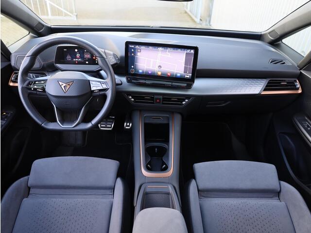 Cupra Born 150KW Panodak | Warmtepomp | 360°Camera | Memory | Stoel&Stuurverwarming | 18"Inch |