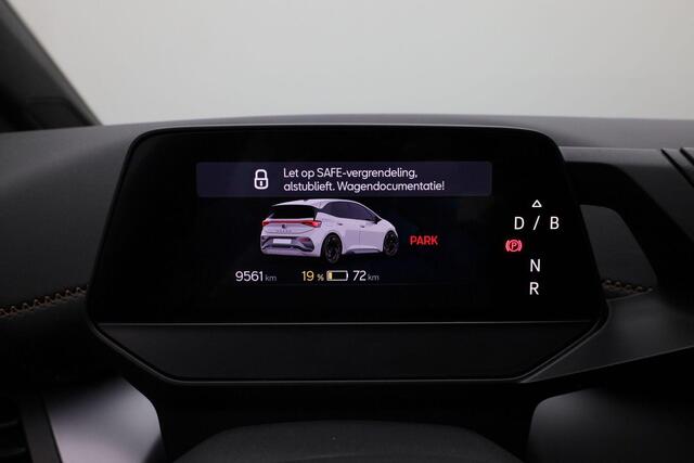 Cupra Born Business 62 kWh 230 pk | Warmtepomp | Panoramadak | Stuur-/stoelverwarming | Achteruitrijcamera | Navigatie