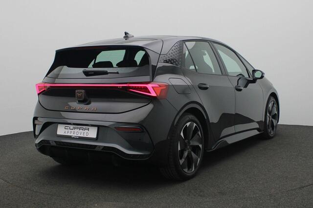 Cupra Born Business 62 kWh 230 pk | Warmtepomp | Panoramadak | Stuur-/stoelverwarming | Achteruitrijcamera | Navigatie